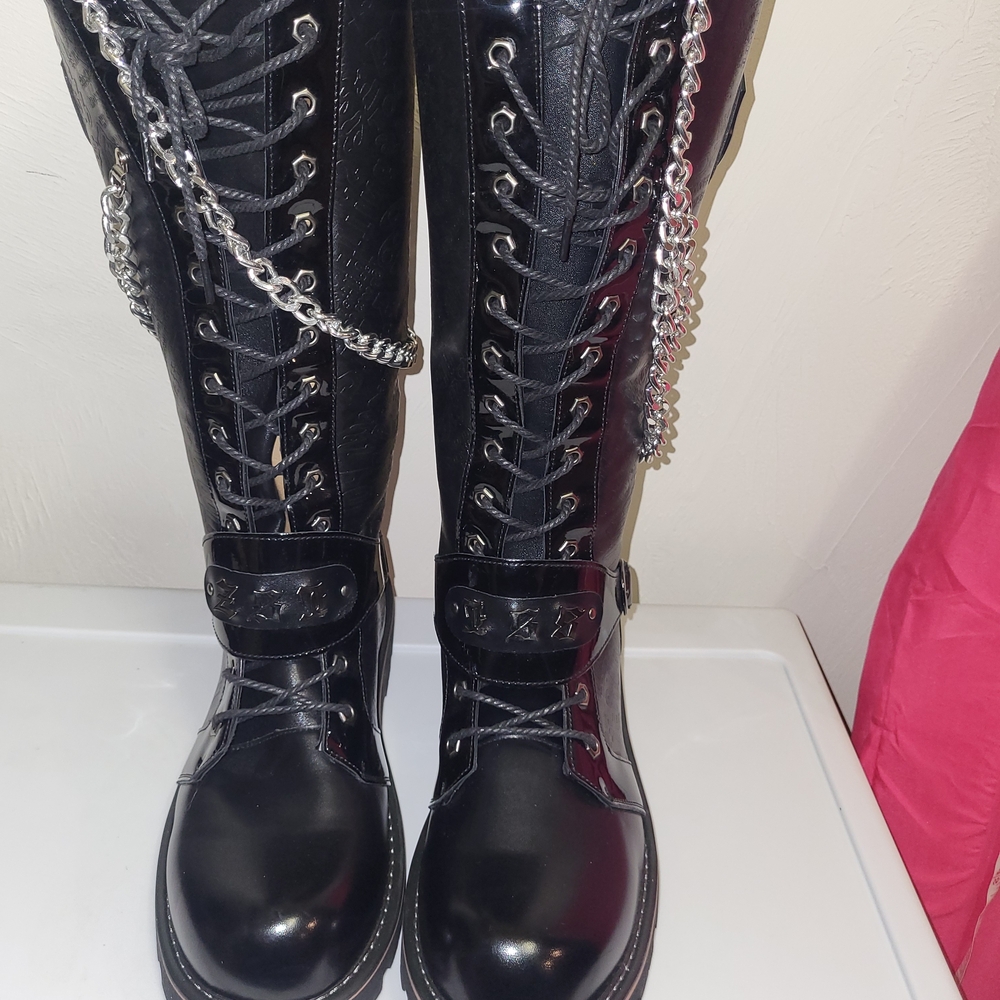 Men's Black Chain-Embellished Boots